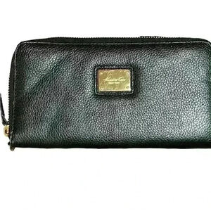 Keneth Cole New York Genuine Leather Wristlet Wallet Black​